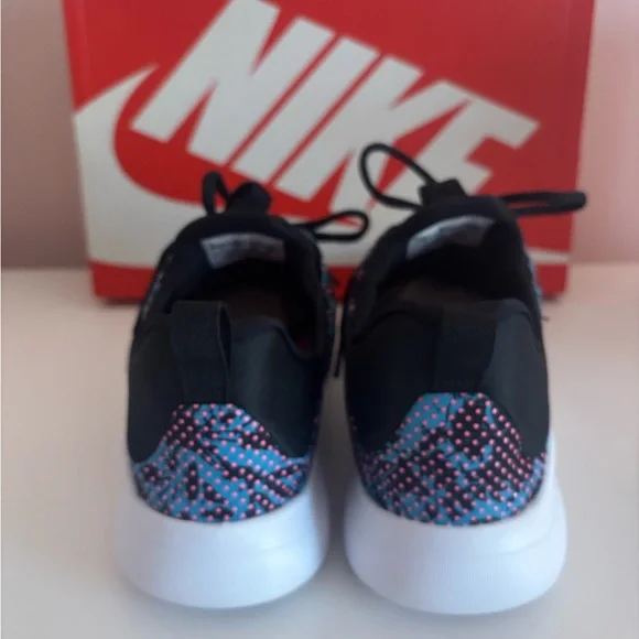 NEW Nike Women’s Kaishi 2.0 Print Sneakers - Size 8 (L) and Size 9 (R) - Picture 7 of 14